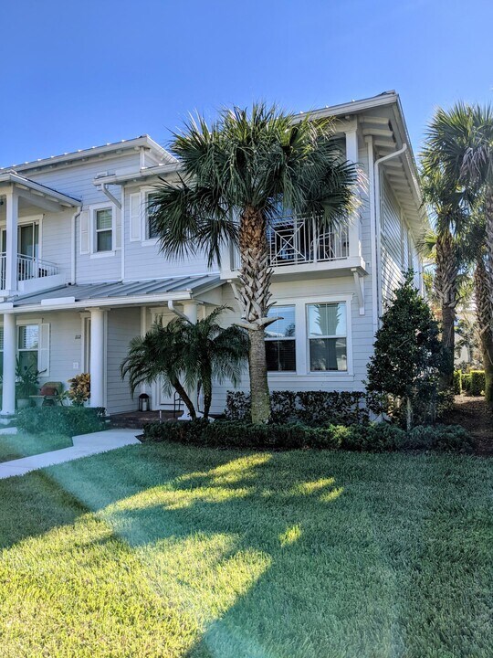 1116 Turnbridge Dr in Jupiter, FL - Building Photo