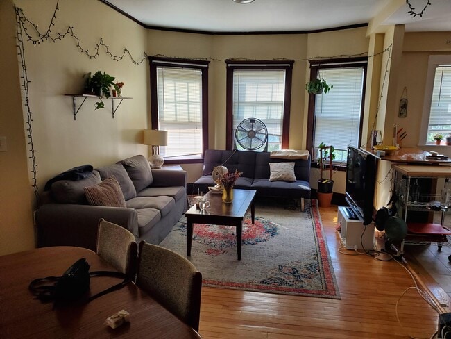 property at 154 Magazine St