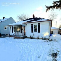 2373 Tourangeau Rd in Windsor, ON - Building Photo