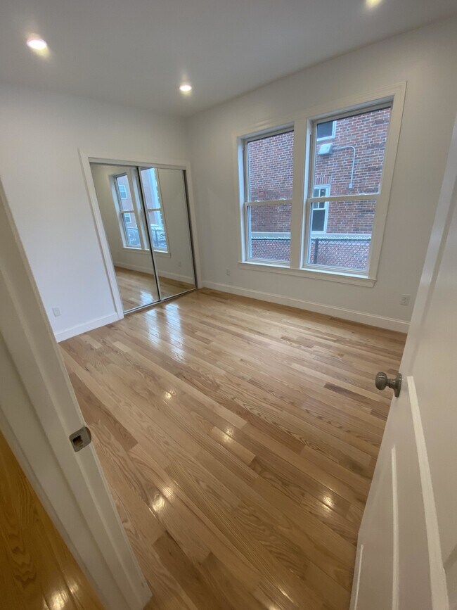 141 Prospect St, Unit 2 in Cambridge, MA - Foto de edificio - Building Photo