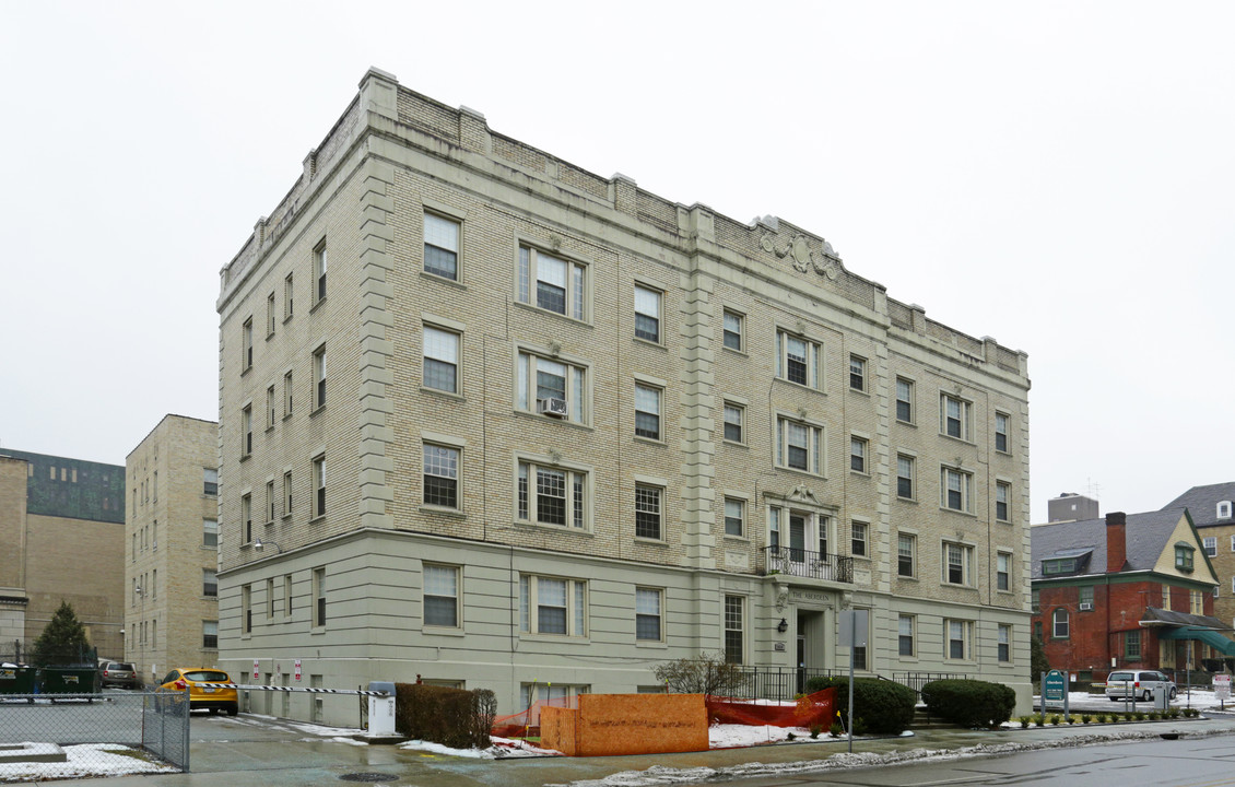 Aberdeen Apartments in Pittsburgh, PA - Building Photo