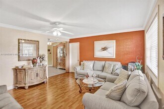 18010 NW 6th Ave in Miami, FL - Building Photo - Building Photo