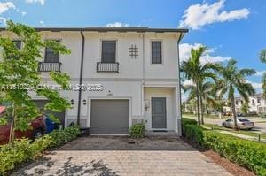 property at 689 SW 11th St