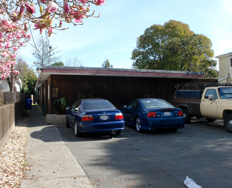 316-322 Coombs St in Napa, CA - Building Photo