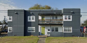 2107 16th St, Unit 2 in Corpus Christi, TX - Building Photo