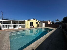 7437 Batista St in San Diego, CA - Building Photo