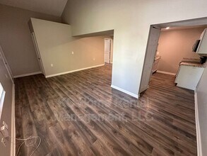4140 E 60 Terrace in Kansas City, MO - Building Photo - Building Photo