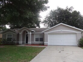 1242 Dunbridge St in Apopka, FL - Building Photo