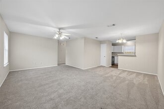 16022 Old River Rd in Channelview, TX - Building Photo - Building Photo