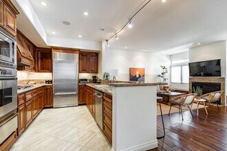 109 W Montecito Wy in San Diego, CA - Building Photo - Building Photo