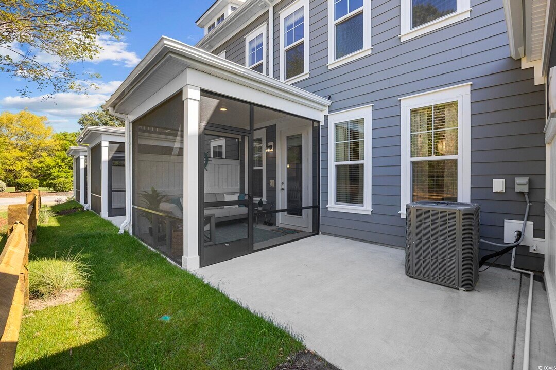 2207 Pin Seeker Ct in North Myrtle Beach, SC - Building Photo