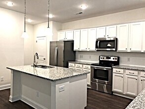 203 Gregory Dr in Clayton, NC - Building Photo - Building Photo