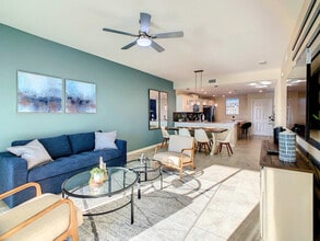 3131 Paradox Cir in Kissimmee, FL - Foto de edificio - Building Photo