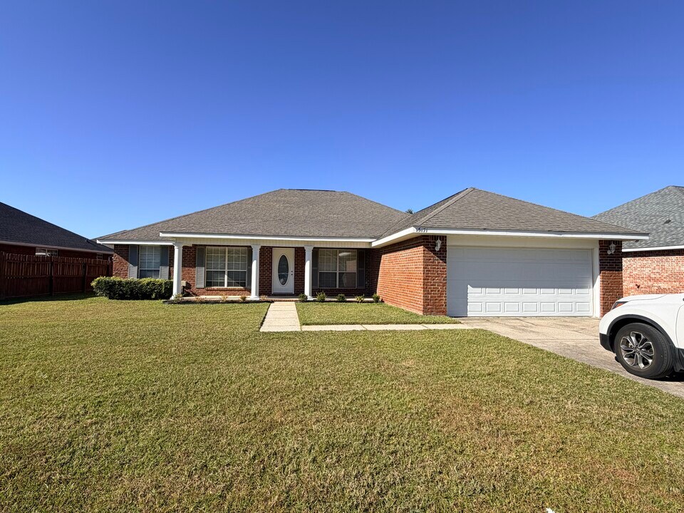 15171 Haversham Pl in Biloxi, MS - Building Photo