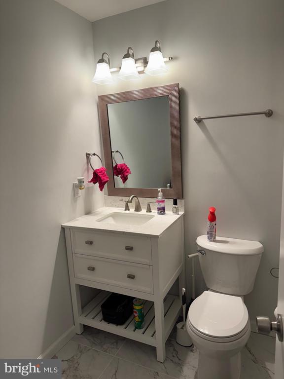 property at 933 Golden W Way