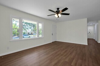 1904 Shiloh Dr in Fayetteville, NC - Building Photo - Building Photo