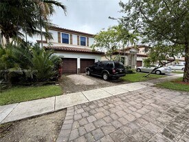 698 SE 34th Terrace in Homestead, FL - Building Photo