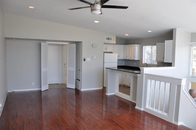 1008 Clayton Nolen Dr in Horseshoe Bay, TX - Building Photo - Building Photo
