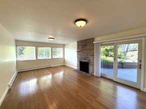 668 Tamalpais Ave in Novato, CA - Building Photo - Building Photo