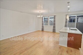 22097 Barrington Way in Santa Clarita, CA - Building Photo - Building Photo