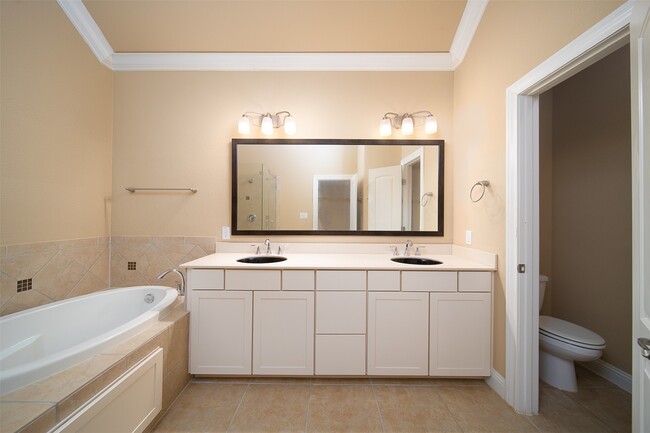 property at 1231 Creekside Acres Ct