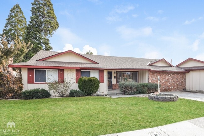 property at 750 Rhode Island Dr