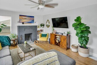 4546 Brighton Ave in San Diego, CA - Building Photo - Building Photo