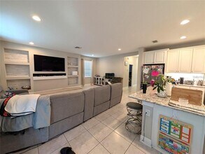 7545 Pool Compass Loop in Wesley Chapel, FL - Building Photo - Building Photo