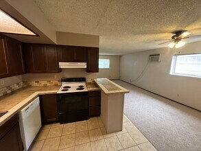 304 S Pine St in Ellensburg, WA - Foto de edificio - Building Photo