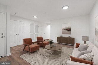 7022 Dasher Farm Ct in Columbia, MD - Building Photo - Building Photo