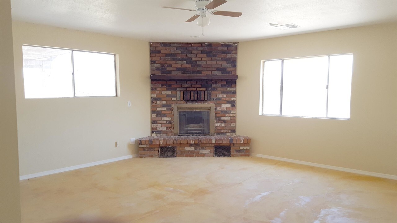890 Palo Verde Dr in Sierra Vista, AZ - Foto de edificio