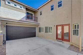 8404 Winterchase Pl in Las Vegas, NV - Building Photo - Building Photo