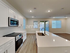 10375 Medusita St in Las Vegas, NV - Building Photo - Building Photo