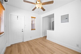 412 SE 16th St in Fort Lauderdale, FL - Building Photo - Building Photo