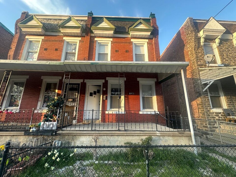 5353 Belfield Ave in Philadelphia, PA - Building Photo