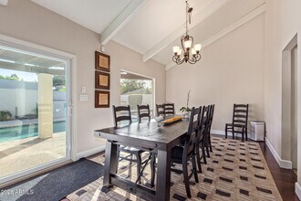 7337 E Citrus Way in Scottsdale, AZ - Building Photo - Building Photo