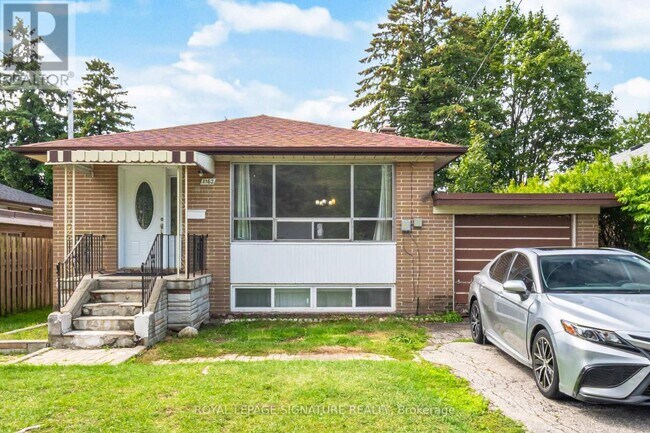 property at 1162-1162 Brimley Rd