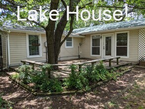 7472 Love Cir in Fort Worth, TX - Building Photo - Building Photo