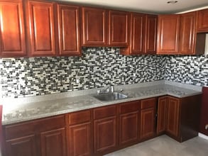 182 Seymour Ave in Newark, NJ - Foto de edificio - Building Photo