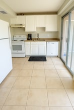4904 Maytime Ln in Culver City, CA - Building Photo - Building Photo