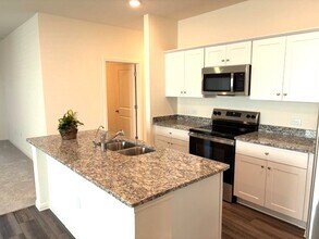 136 Rother Pl in Taylor, TX - Building Photo - Building Photo