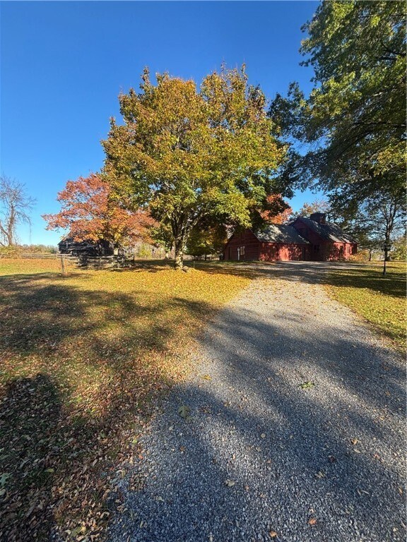 930 W Bloomfield Rd in Honeoye Falls, NY - Building Photo - Building Photo