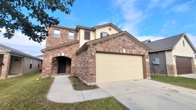 2037 Brandywine Dr in New Braunfels, TX - Building Photo - Building Photo