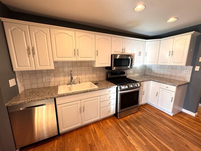 37 Homer Ave, Unit 1 in Cambridge, MA - Building Photo - Building Photo