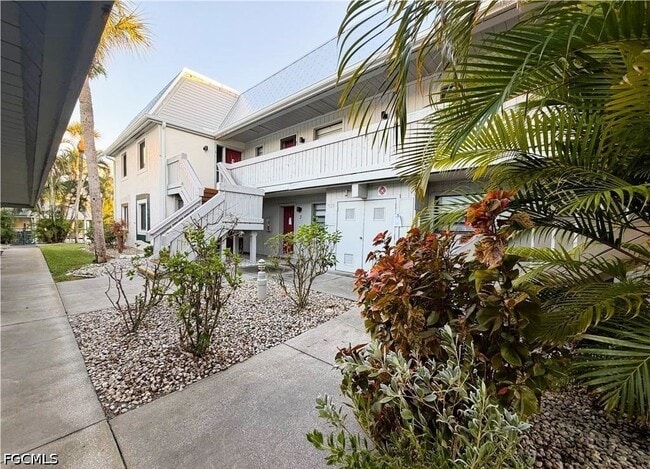 property at 3920 Orange Grove Blvd