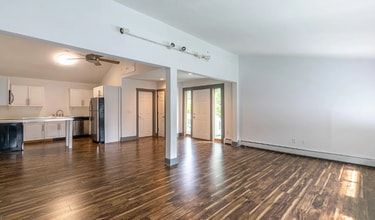 516 Greenwood Ave in Clarks Summit, PA - Building Photo - Building Photo