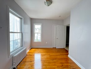 181 N 7th St, Unit 2 in Newark, NJ - Building Photo - Building Photo