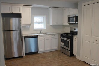 132 Depew Ave in Nyack, NY - Building Photo - Building Photo