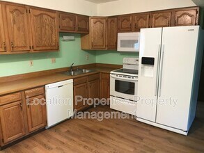1304 Randall Rd in Lawrence, KS - Building Photo - Building Photo