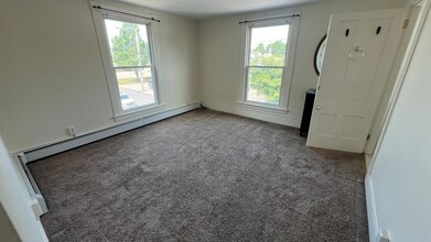 21-25 Pierce St. in Dover, NH - Building Photo - Interior Photo